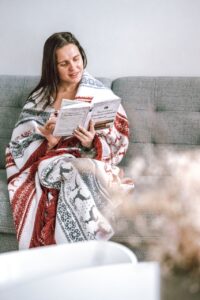 woman, sofa, warm-6881939.jpg